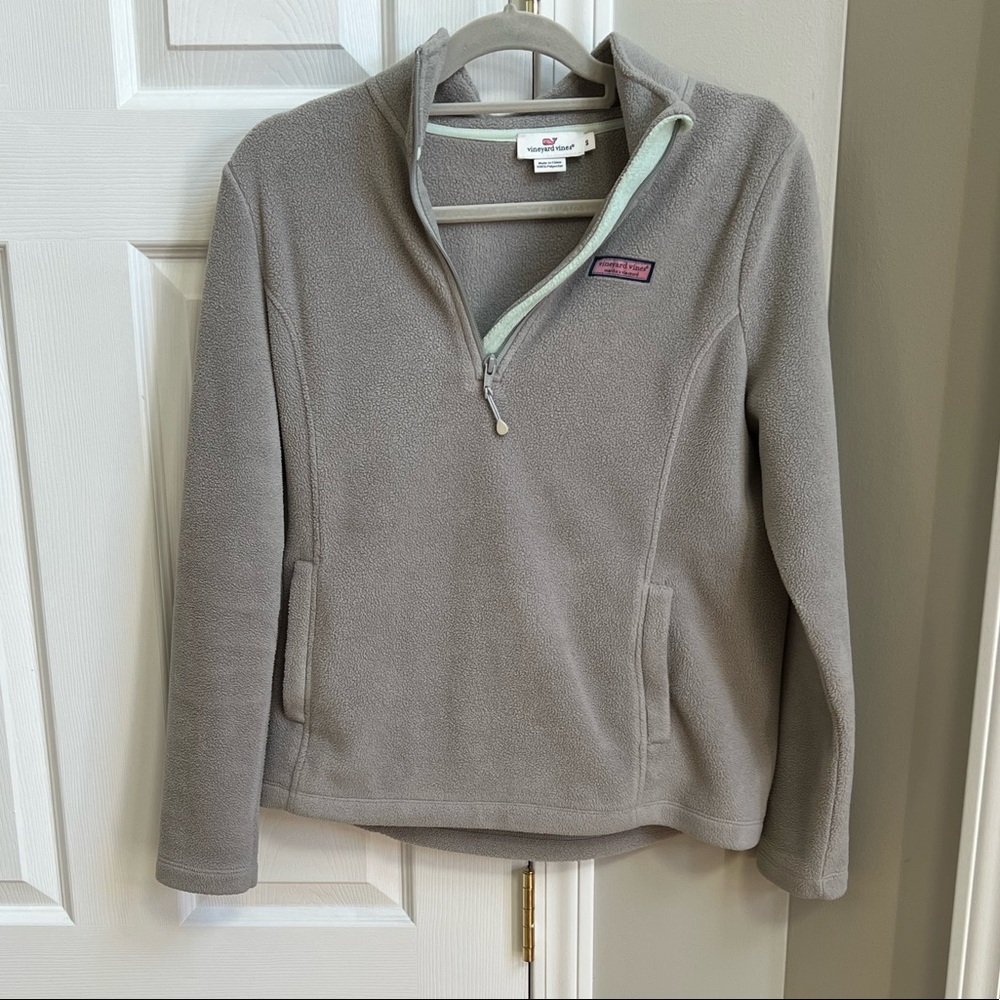 Vineyard Vines Pull Over Sweatshirt Women’s Size Small